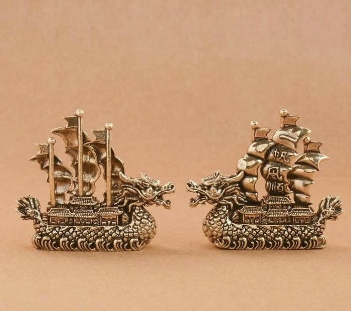 Ảnh rồng uy nghi Ảnh rồng vàng phong thủy