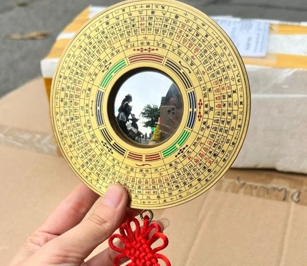 Hình bát quái phong thủy phong cách truyền thống