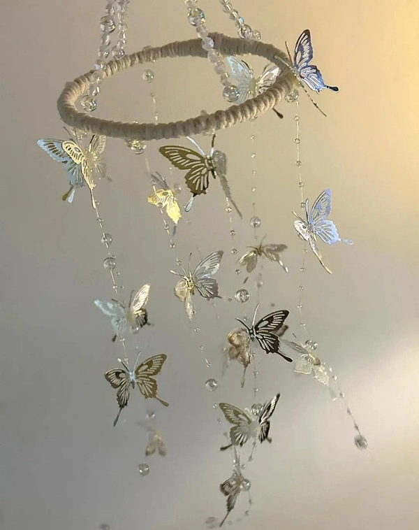 Hình chuông gió phong thủy phù hợp đặt cửa sổ