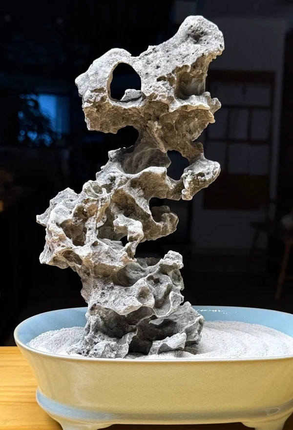 Hình đá phong thủy phong thái mạnh mẽ