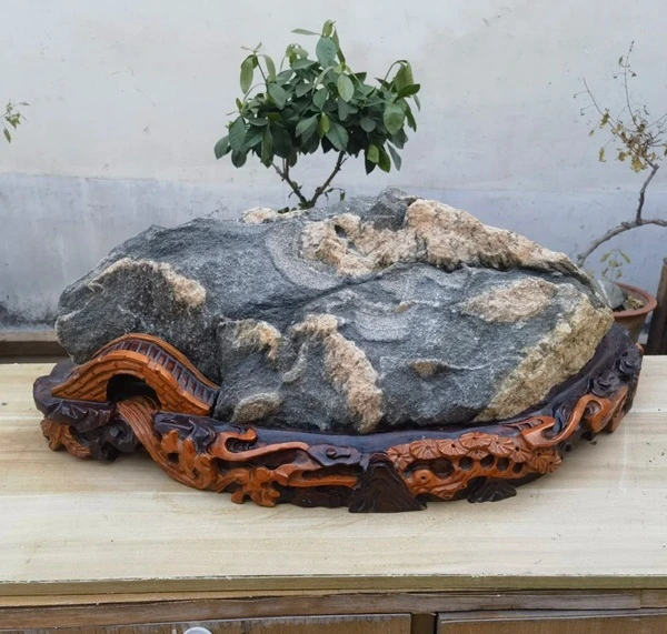 Hình đá phong thủy sắc thái nhẹ nhàng