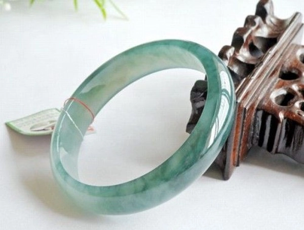 Hình đá thạch anh phong thủy vẻ đẹp tự nhiên