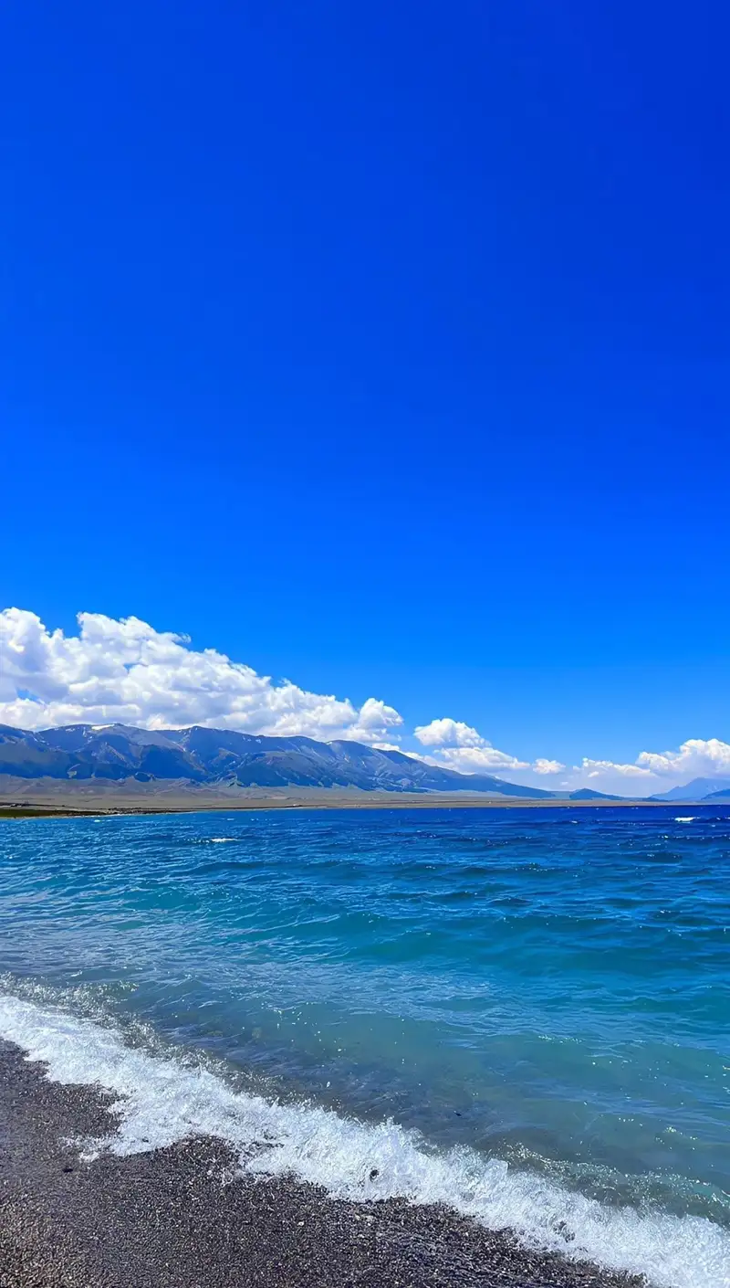 Hình nền biển xanh bầu trời trong sáng