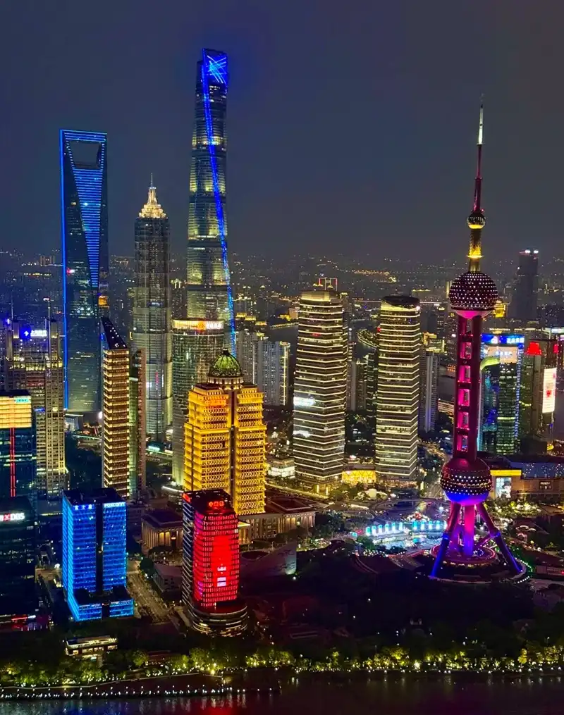 Hình nền thành phố đêm đường phố sáng đèn