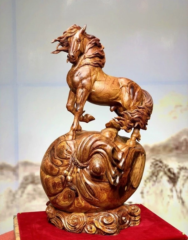 Hình ngựa phong thủy chi tiết tinh xảo