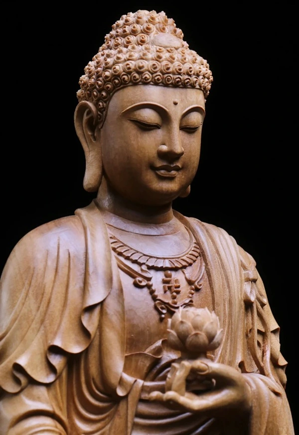 Hình tượng Phật an lành dáng vẻ từ bi