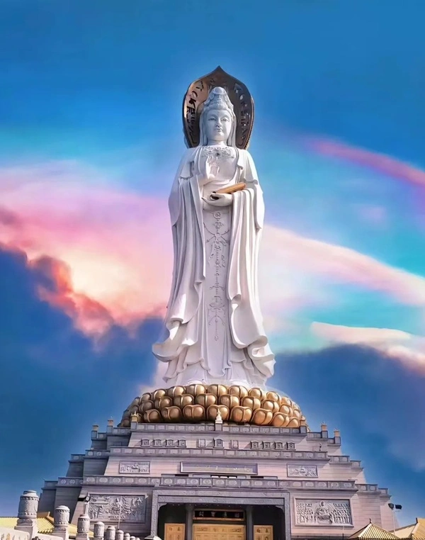 Hình tượng Phật an lành nét đẹp giản dị