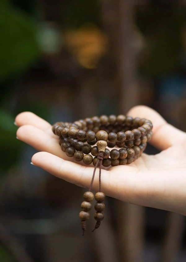 Hình vòng trầm phong thủy đẹp nhẹ nhàng