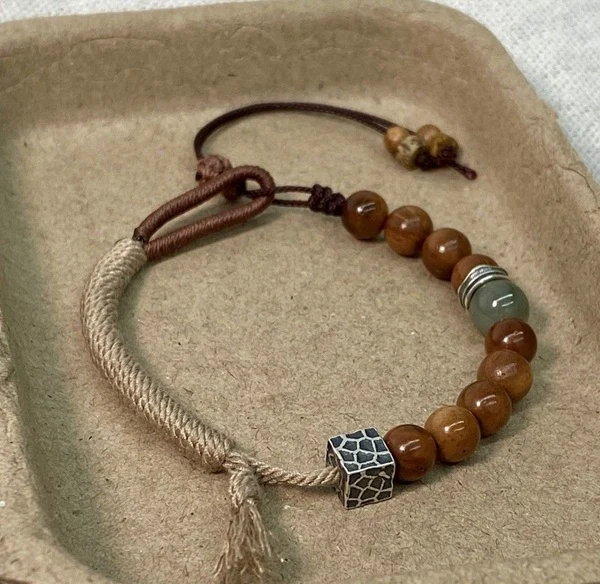 Hình vòng trầm phong thủy năng lượng bình an