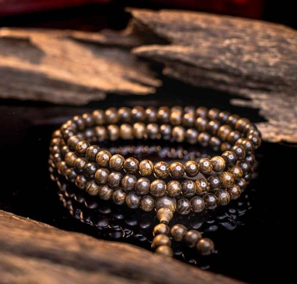 Hình vòng trầm phong thủy tông màu tự nhiên