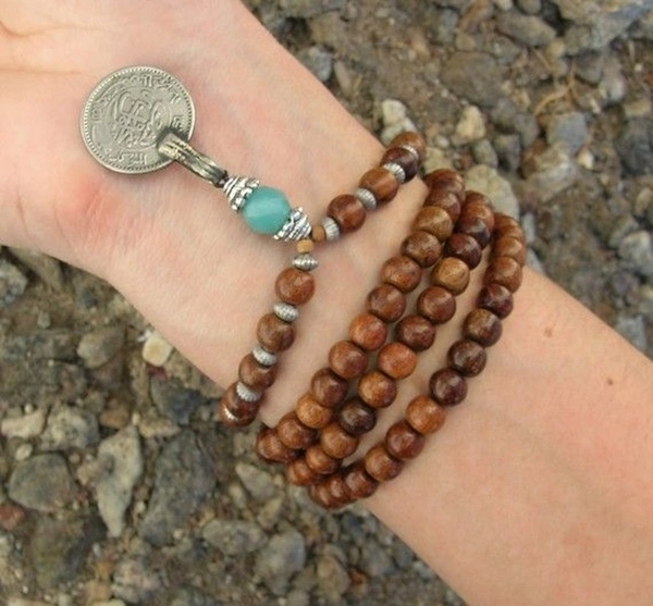 Hình vòng trầm phong thủy tượng trưng may mắn