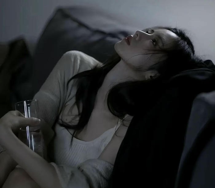 avatar buồn sâu lắng