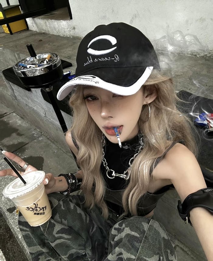 avatar mang nét siêu thực