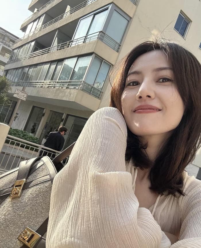 avatar nữ dễ thương tóc ngắn