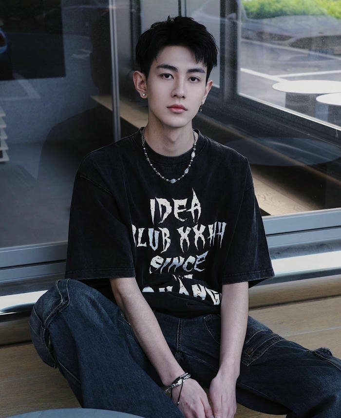 avatar thần thái điềm đạm