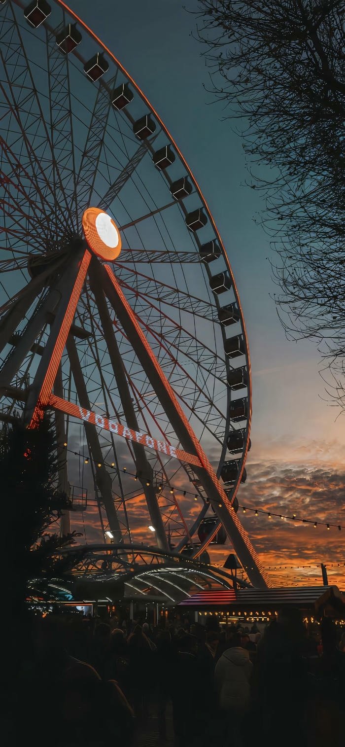 hình nền đu quay