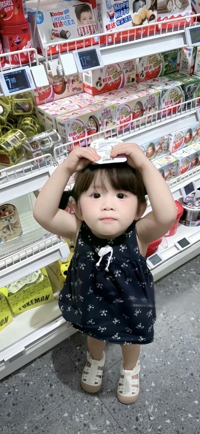 hình nền em bé dễ thương