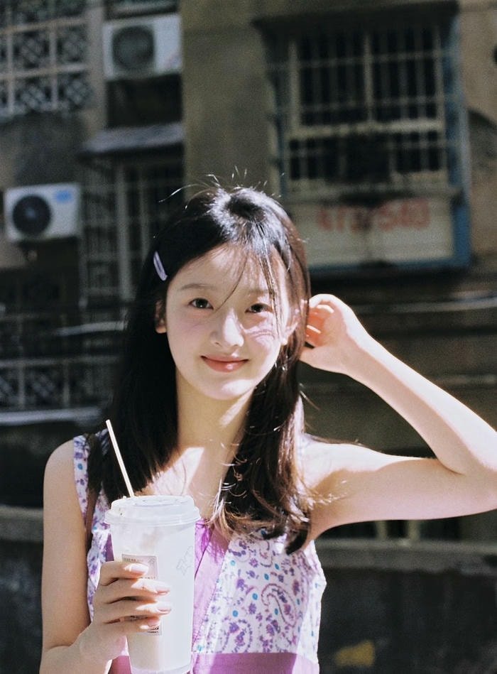 vẻ dịu dàng avatar nữ cute