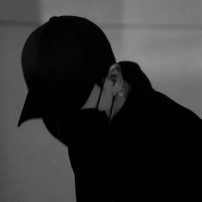 Ảnh avatar black mode cuốn hút