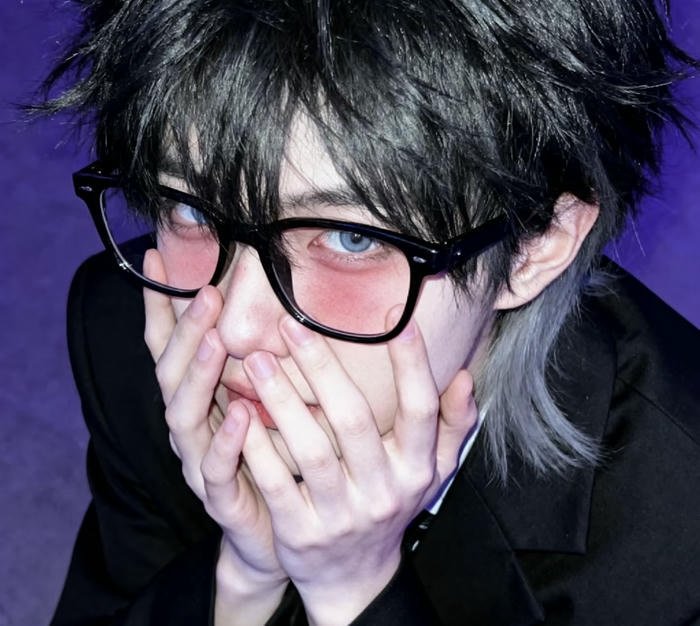 Ảnh avatar độc đáo gương mặt sáng rõ đẹp