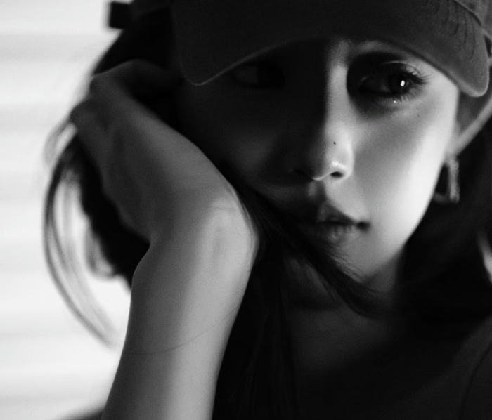 Ảnh avatar nghệ thuật tối màu sâu lắng