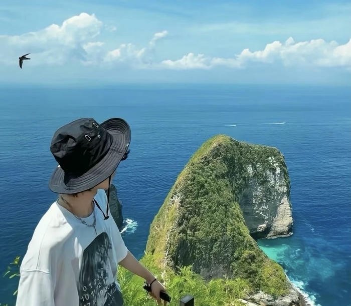 Ảnh avatar phong cách hiện đại hài hòa