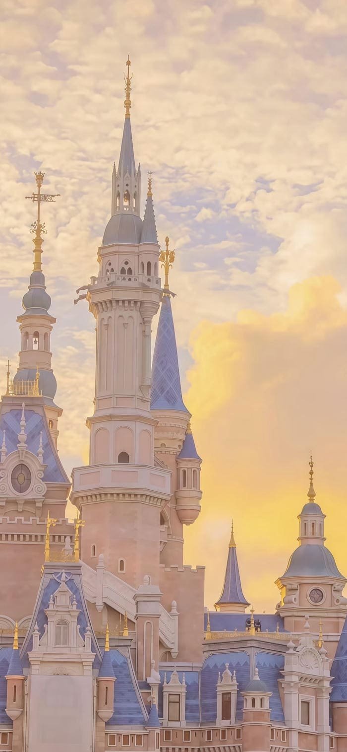 Ảnh lâu đài mờ ảo đẹp thơ mộng