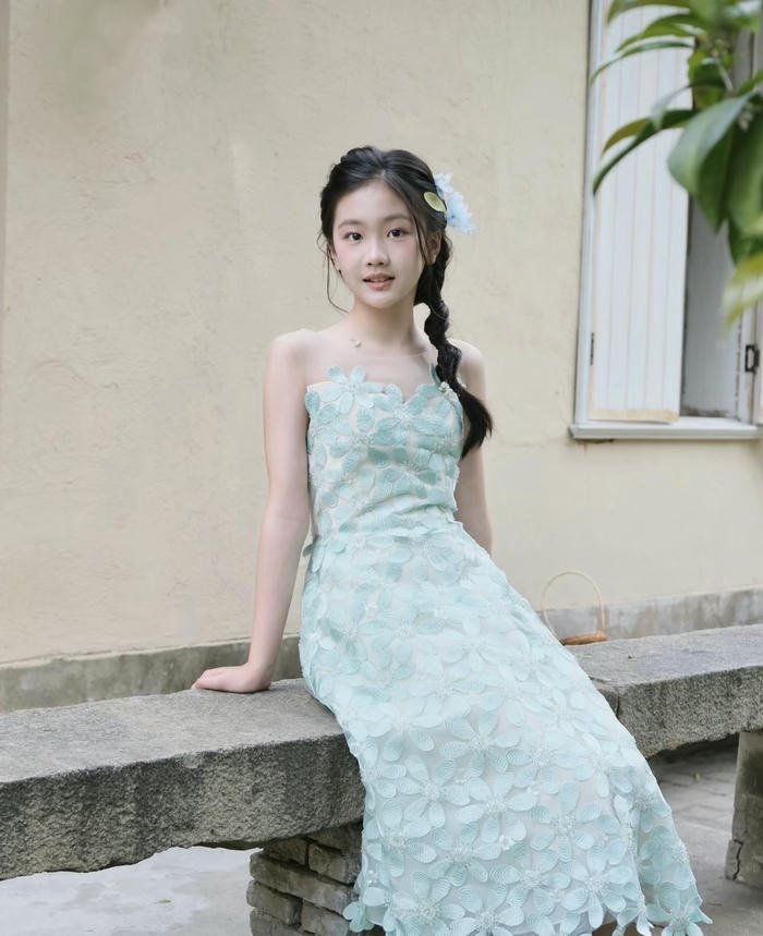 Avatar girl xinh nhẹ nhàng nụ cười mềm