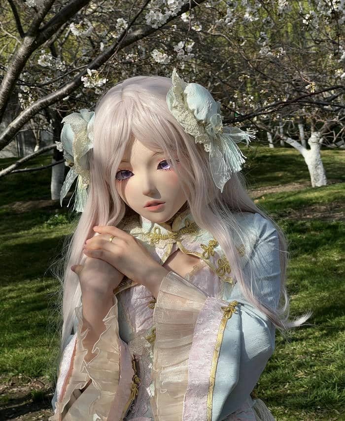 Avatar mặt người nghệ thuật nét vẽ sáng tạo