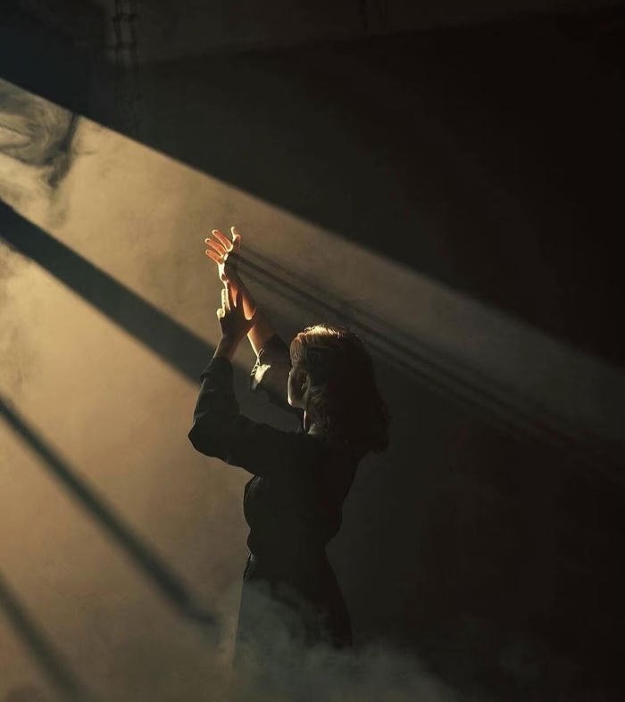 Avatar nghệ thuật tối màu đẹp