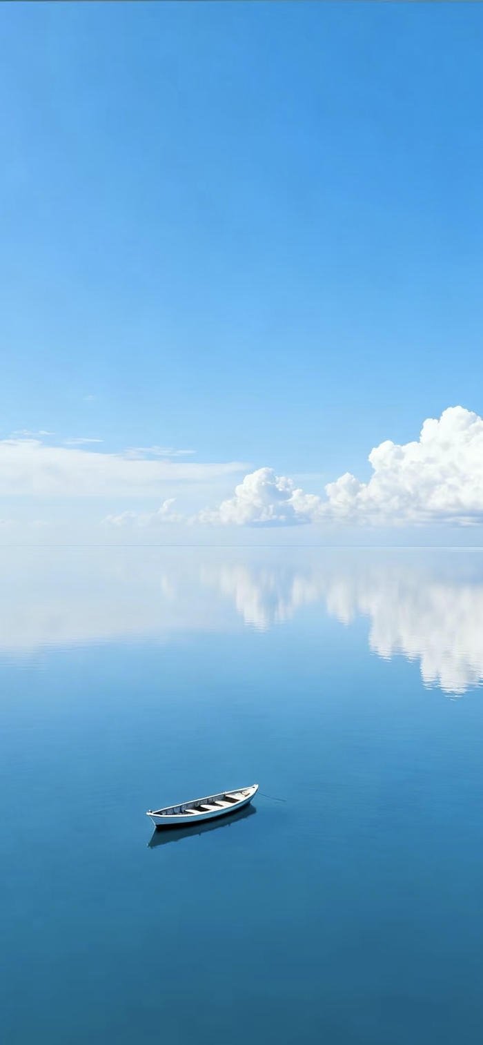 Hình ảnh mặt hồ yên bình tĩnh tại