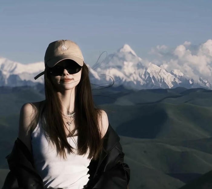 Hình avatar chất lạ nữ cực đẹp