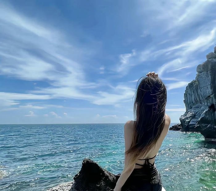 Hình avatar chất lạ nữ nổi bật