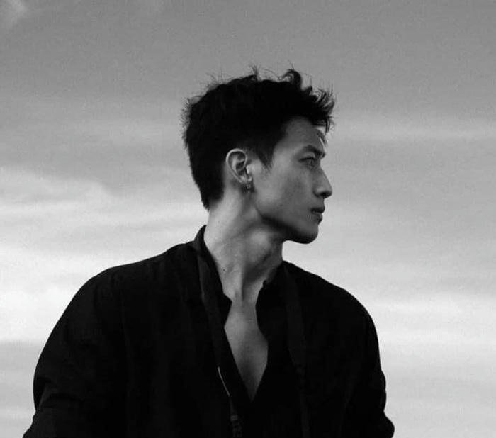 Hình avatar nghệ thuật tối màu cá tính