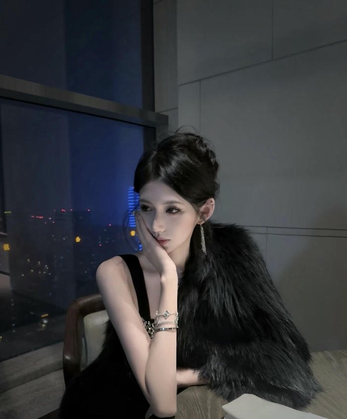 ảnh avatar luxury nhẹ đẹp tối giản