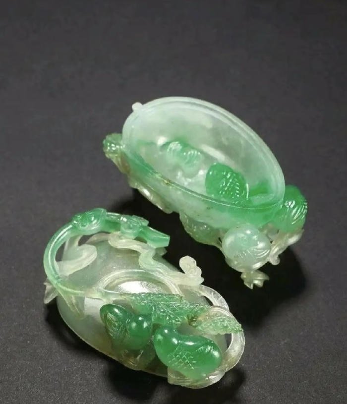 ảnh đá lục bảo hộ gia