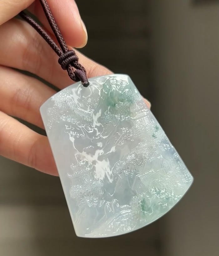 ảnh lục bảo mang vận may