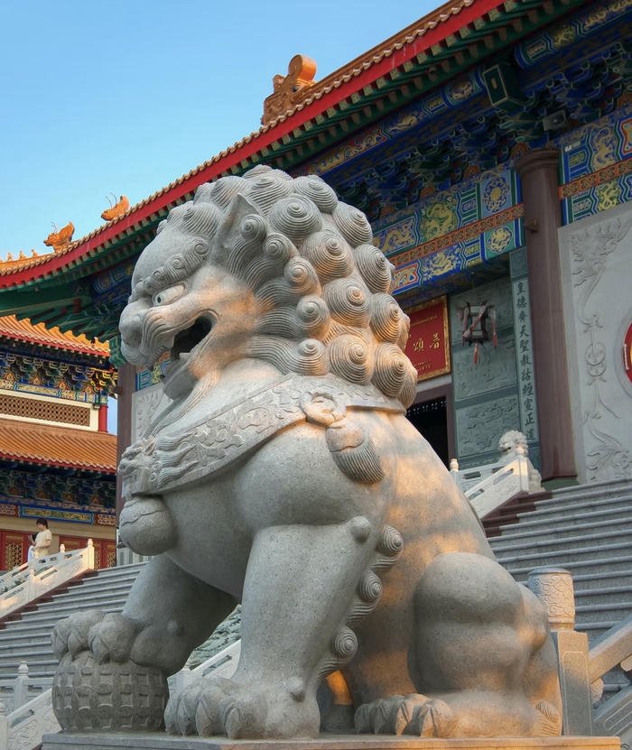 ảnh sư tử đá mang năng lượng mạnh