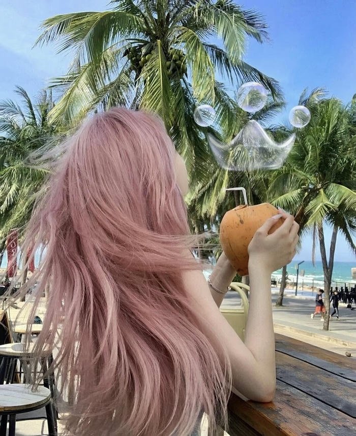 avatar cô gái tóc hồng cute