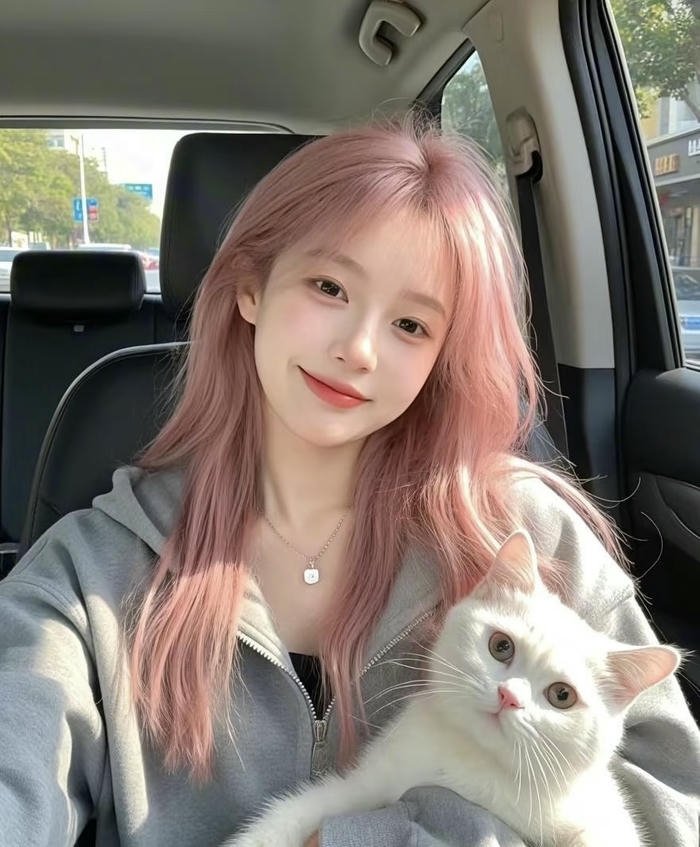 avatar cô gái tóc hồng dễ thương