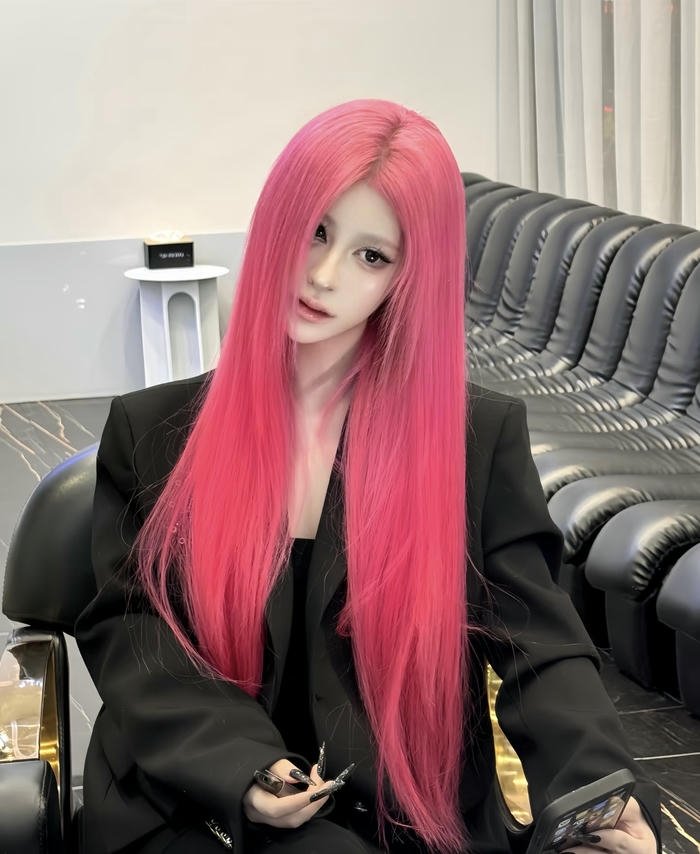 avatar cô gái tóc hồng profile