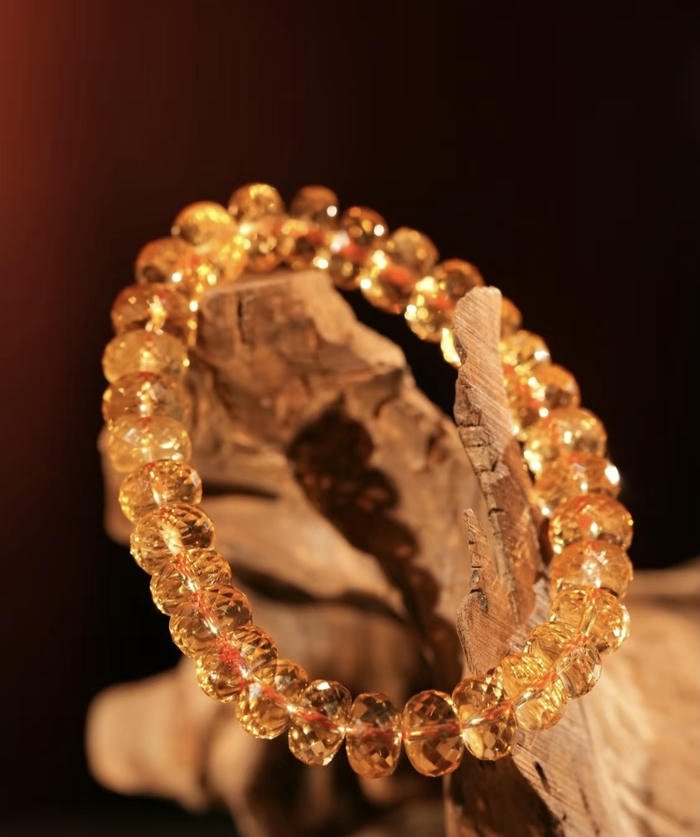 bức vẽ đá quý phong thủy thịnh vượng