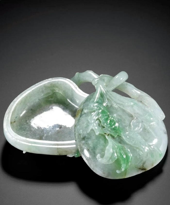 đá lục bảo cân bằng năng lượng