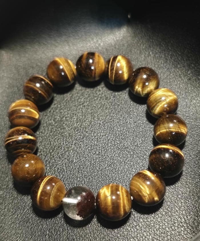 đá mắt hổ phong thuỷ đơn giản