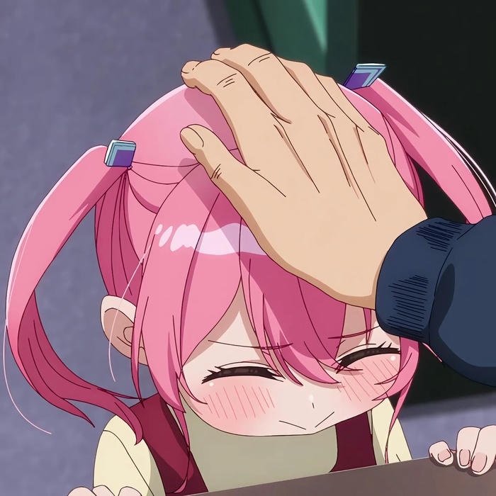 hình anime cô gái tóc hồng mang vẻ đẹp hoạt hình dễ nhận biết