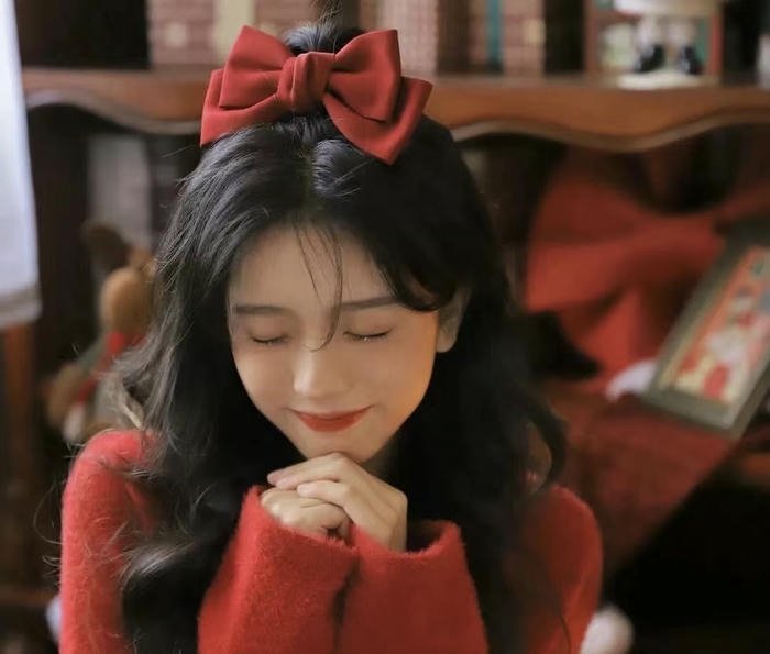 hình avatar đỏ đẹp nổi bật nhẹ