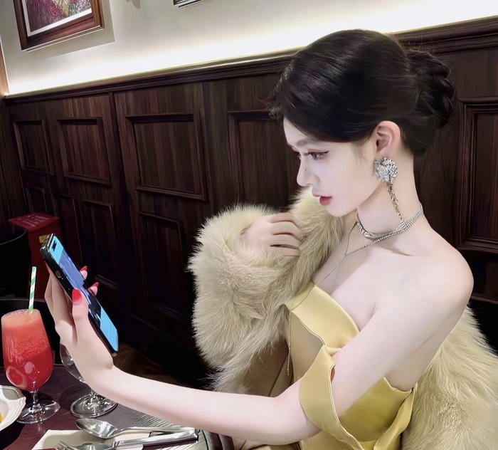 hình avatar luxury đẹp tinh gọn nhẹ