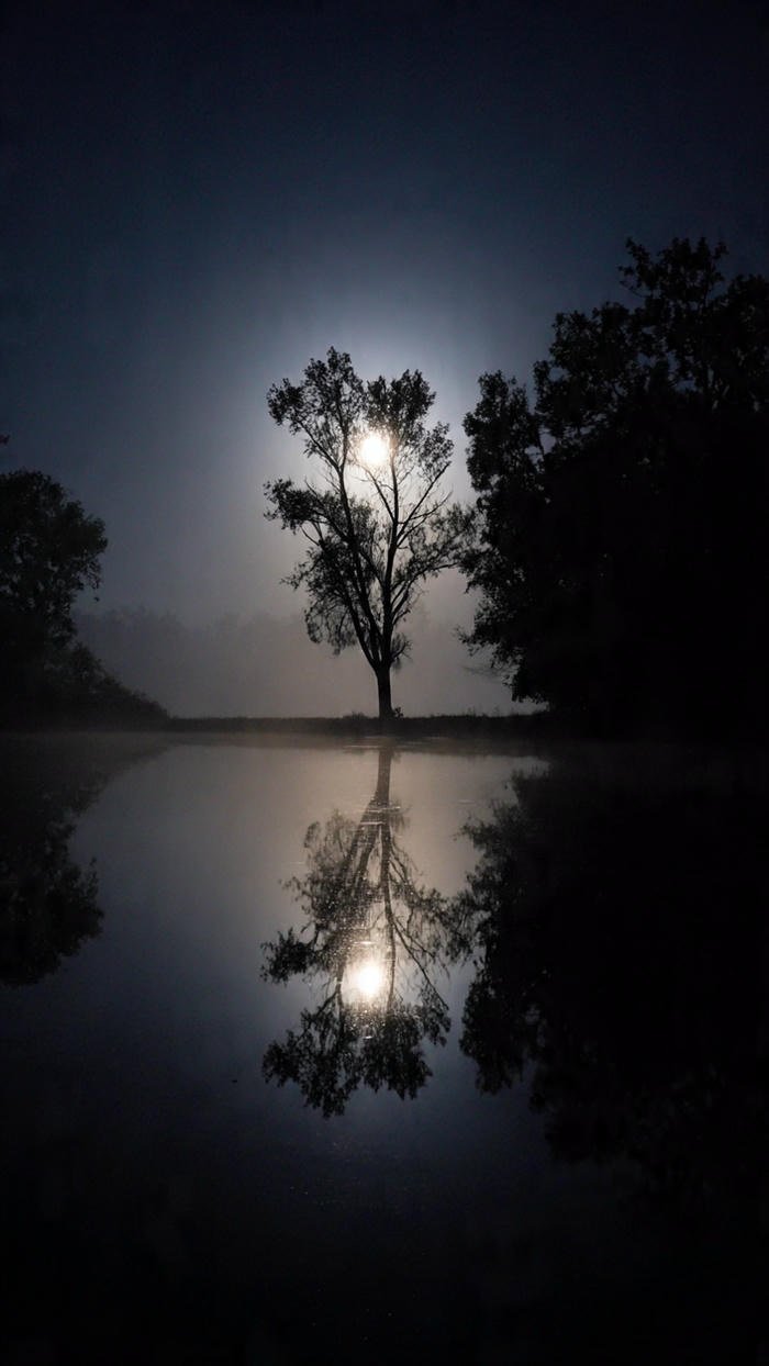 hình mặt trăng không gian