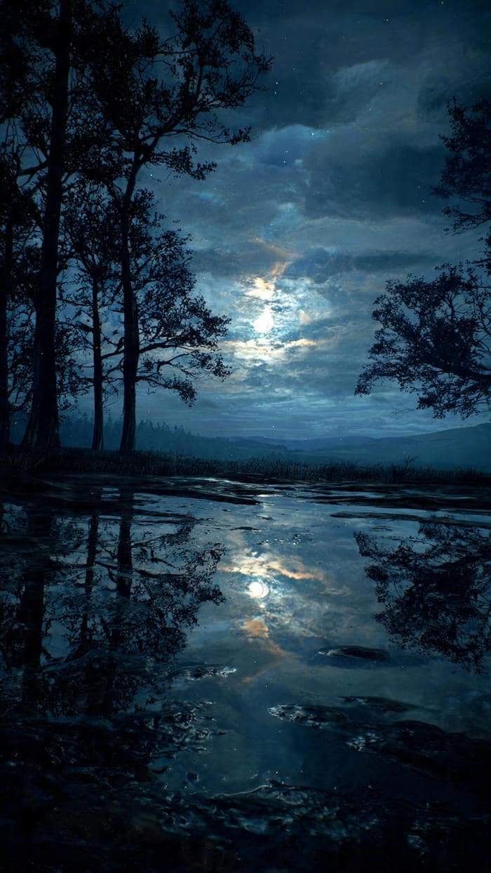 hình mặt trăng soi bóng