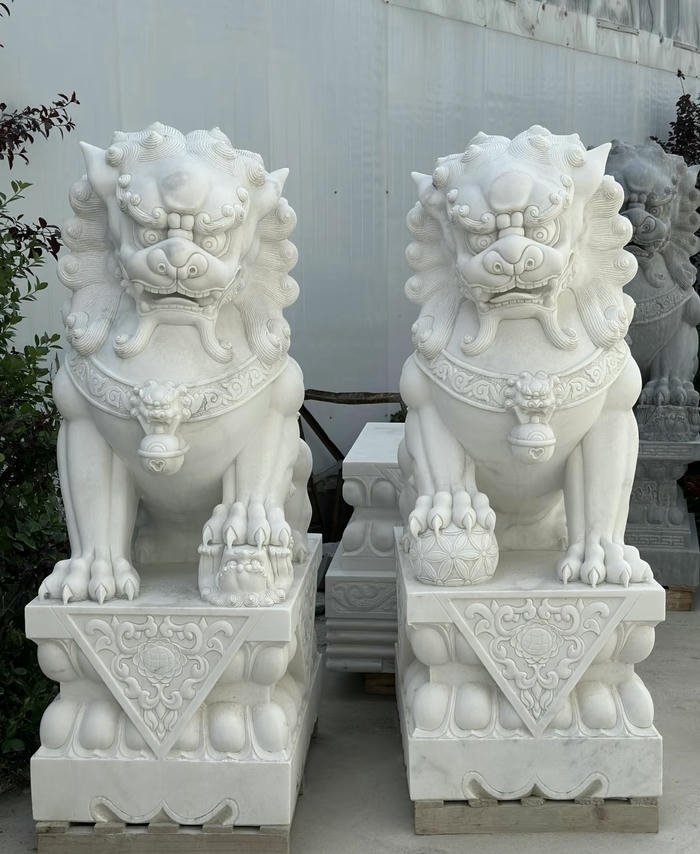 hình tượng sư tử quyền lực